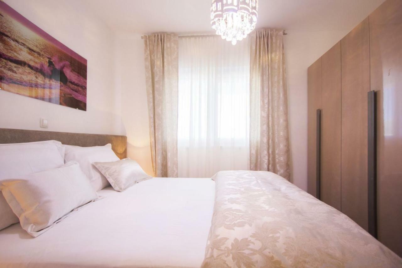 Paradise Lux Apartment Трогир Екстериор снимка