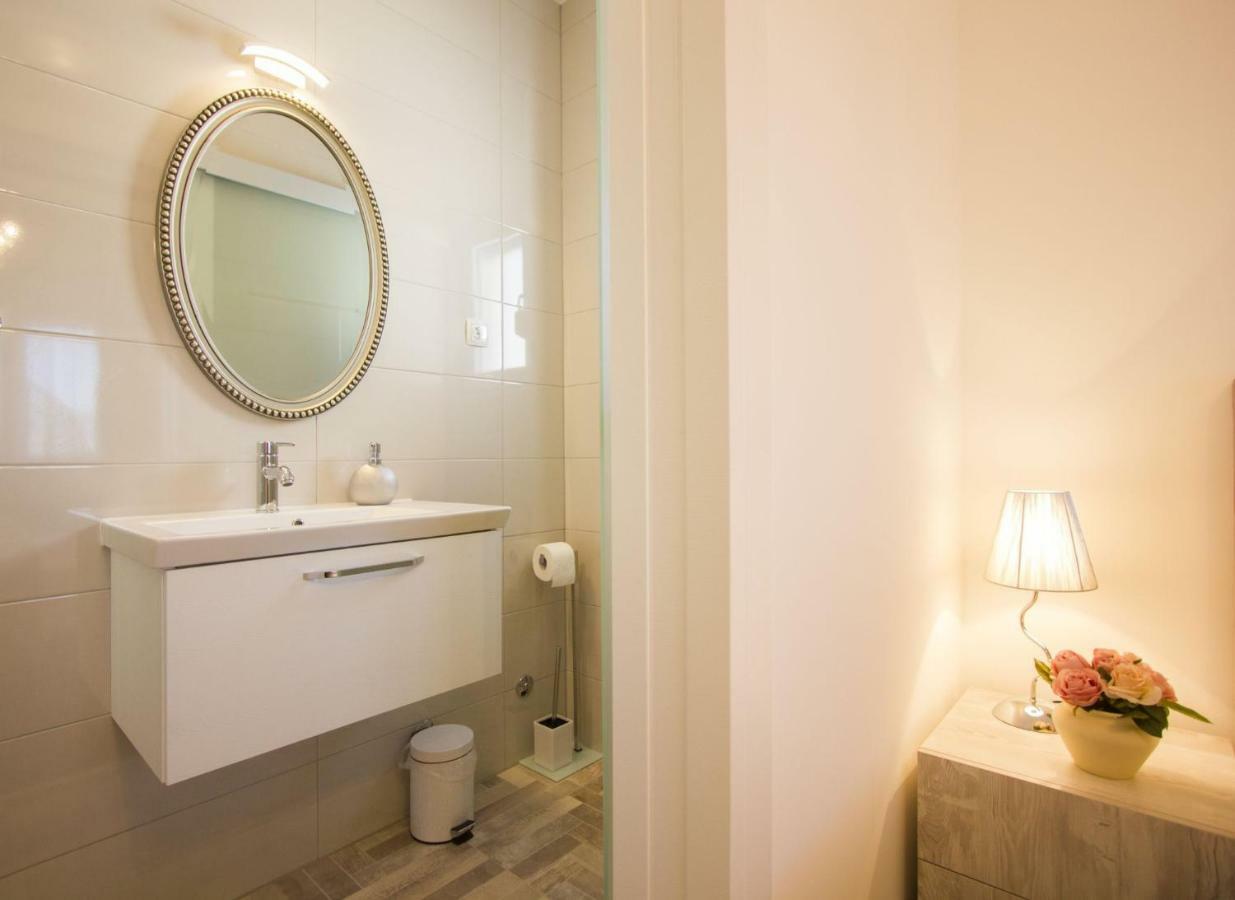 Paradise Lux Apartment Трогир Екстериор снимка